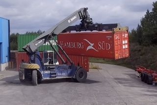 Testemunho Dilissen reach stacker